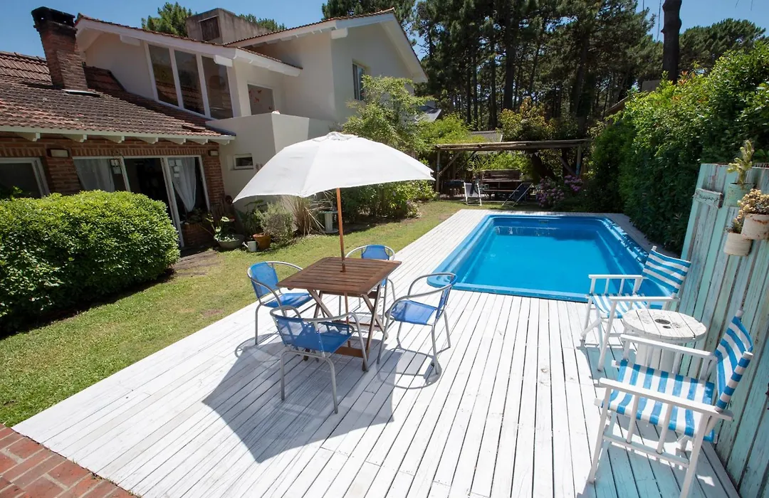Nautilus B&B-1